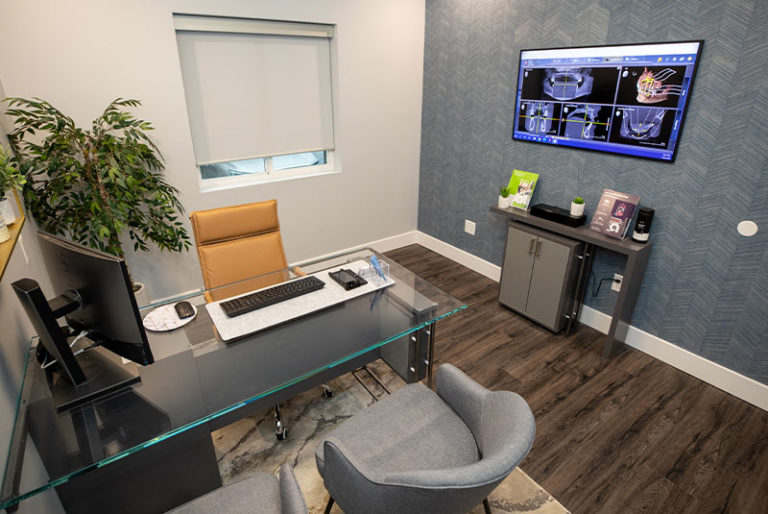 Teeth4You Implant Center Consultation Room